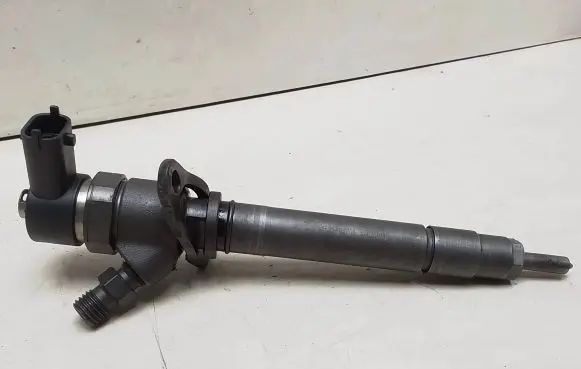 Volvo V70 Fuel injector 0445110078