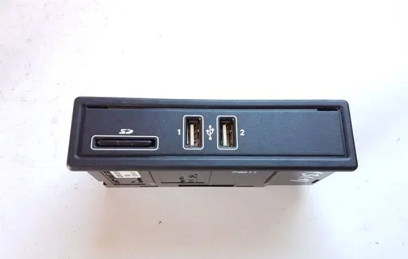 Mercedes-Benz E W213 USB socket connector A2058200526