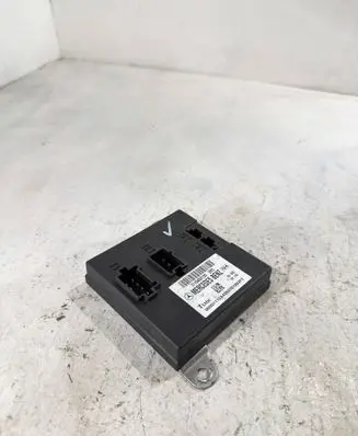 Mercedes-Benz E W211 Comfort/convenience module 2115452132 20711244