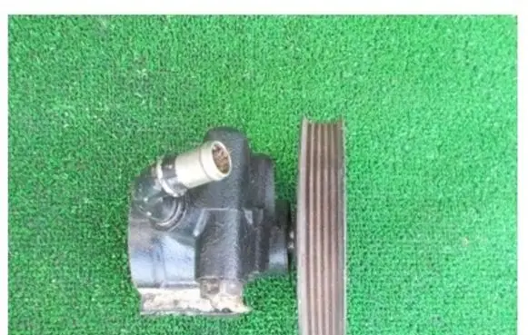 Volvo S40 Power steering pump