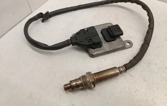 Mercedes-Benz C W205 Lambda probe sensor A0009051512 0009051512 A3C03398600