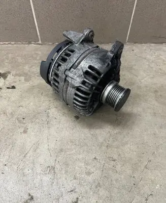 Audi A4 S4 B8 8K Generator/alternator 03G903016E 0124525114