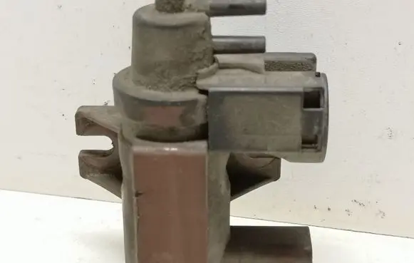 Peugeot Partner Turbo solenoid valve 9652570180 70096803