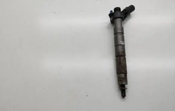 Mercedes-Benz E W213 Fuel injector 0445117048