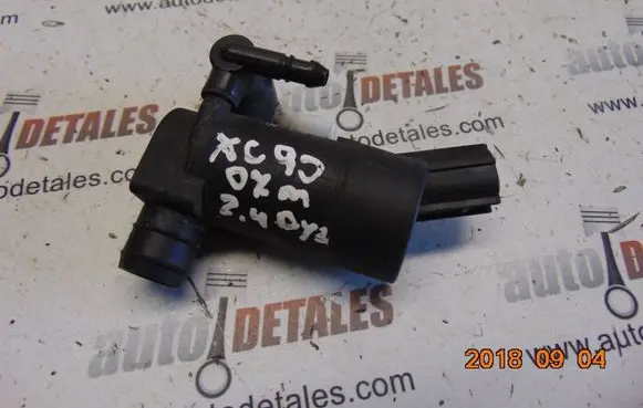 Volvo XC90 Windscreen/windshield washer pump 1S7117K624FE