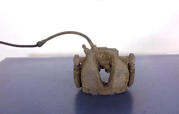 Mercedes-Benz GLK (X204) Front brake caliper 