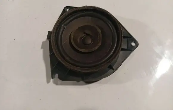 Toyota Avensis T250 Front door speaker