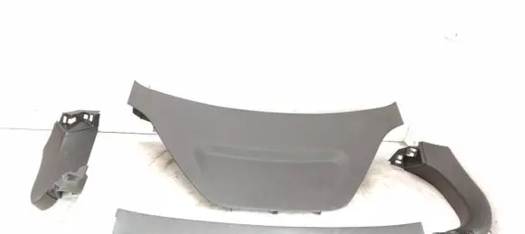 Renault Megane IV Tailgate/boot cover trim set 909023317R 909009966R 909037679R