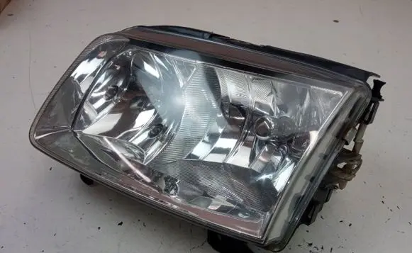 Volkswagen Polo III 6N 6N2 6NF Headlight/headlamp 084411139L