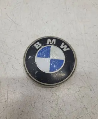 BMW 3 E90 E91 Original wheel cap C106