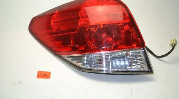 Subaru Legacy Rear/tail lights 13910