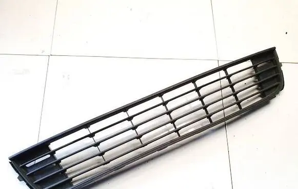 Volkswagen Touran I Front bumper lower grill 1t0853677c