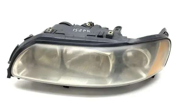 Volvo S60 Headlight/headlamp 30698825 89900257