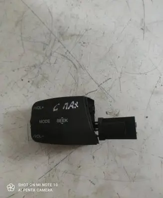 Multifunctional control switch/knob