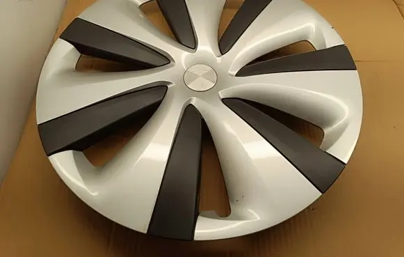Tesla Model S R19 wheel hub/cap/trim 148628600A