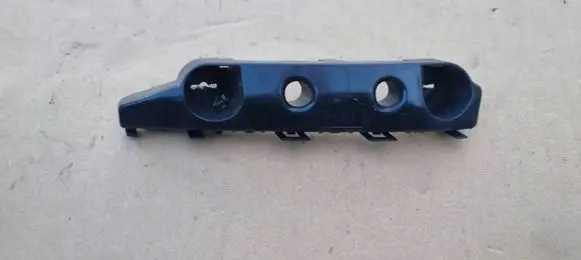 Nissan Pulsar Front bumper mounting bracket 622243ZL0A