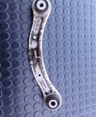 Porsche Cayenne (92A) Rear upper control arm/wishbone 7L0505375A
