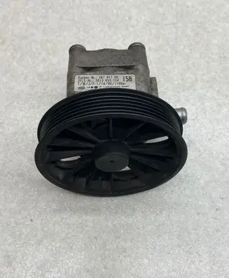 Volvo S60 Power steering pump 30741790 7613955158