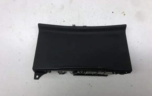 Mercedes-Benz S W221 Ashtray (front) A2216801552