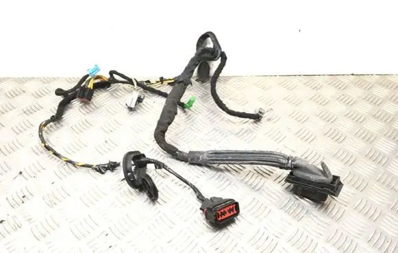Volvo S40 Front door wiring loom/harness boot 30772115AE 992308110 30772115
