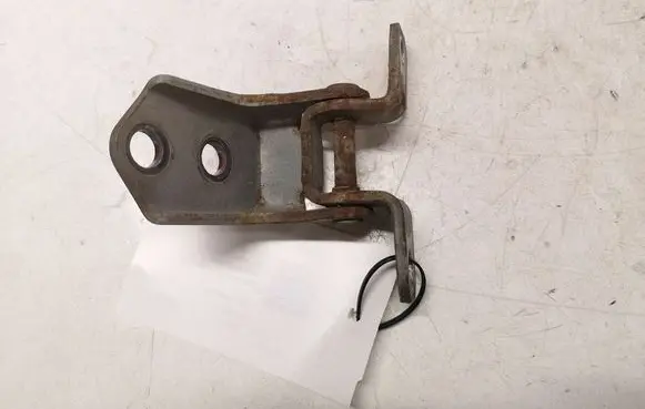 Mazda 5 Front door lower hinge