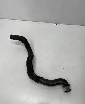 Mercedes-Benz C W204 Engine coolant pipe/hose A2045010982