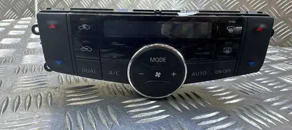 Nissan Pulsar Climate control unit 275003ZP0A