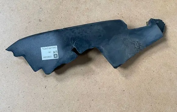 Opel Zafira C Fender foam support/seal 13385394
