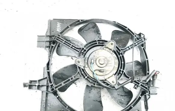 Mazda Premacy Radiator cooling fan shroud