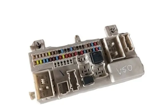 Volvo V50 Fuse module 8690719 00169874 519096119
