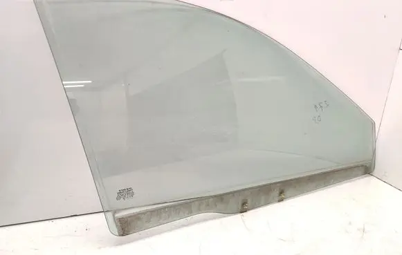 Volvo S40, V40 Front door window glass four-door 43R00022 AS2 M44