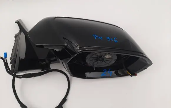 BMW 7 G70 Front door electric wing mirror