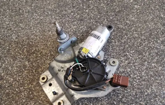 Citroen Berlingo Rear window wiper motor 3397020407