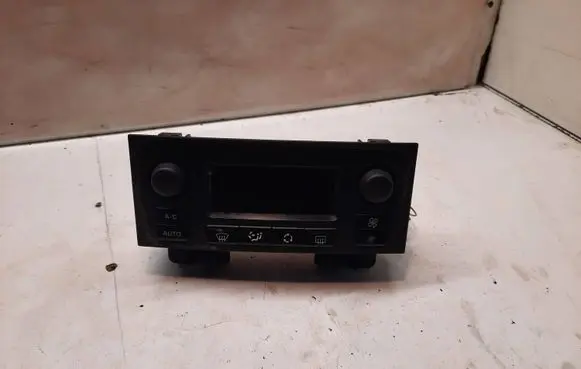 Peugeot 307 Climate control unit 9646627977 281160303 1679897H