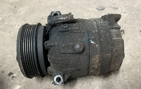 Opel Frontera B Air conditioning (A/C) compressor (pump)