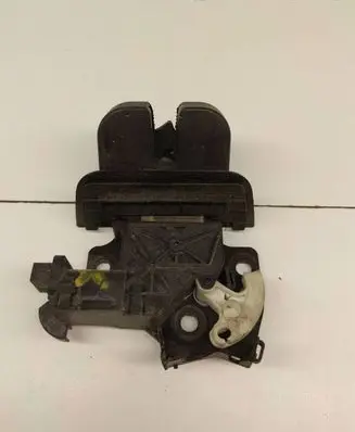 Audi A4 S4 B7 8E 8H Tailgate/trunk/boot lock/catch/latch 8P4827505B