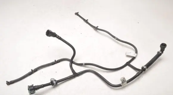 Maserati Ghibli Fuel return line/hose 41302037F