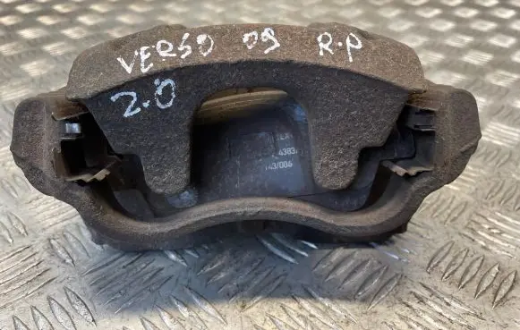 Toyota Verso Front brake caliper