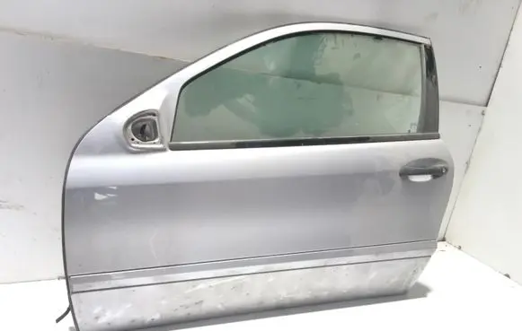 Mercedes-Benz C W203 Door (2 Door Coupe) 203720050528