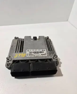 Opel Insignia A Engine control unit/module 55574903 55573560 0281016704