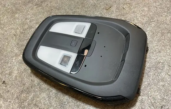 Volvo XC40 Front seat light 31652852 32392101 132945
