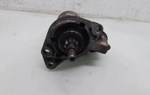 Volkswagen Golf III Starter motor