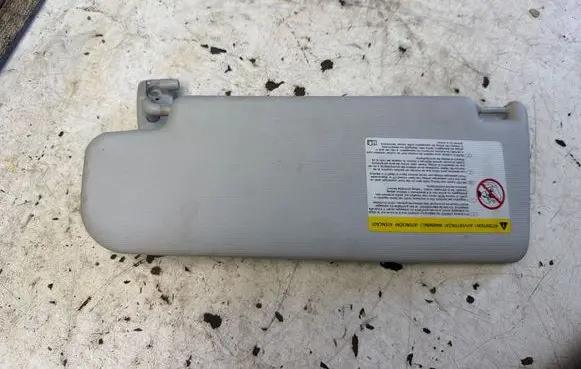 Volkswagen PASSAT B6 Sun visor