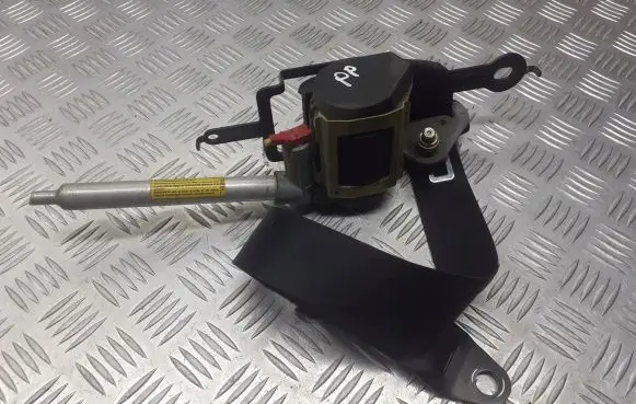 Nissan Primera Front seatbelt 868849F510