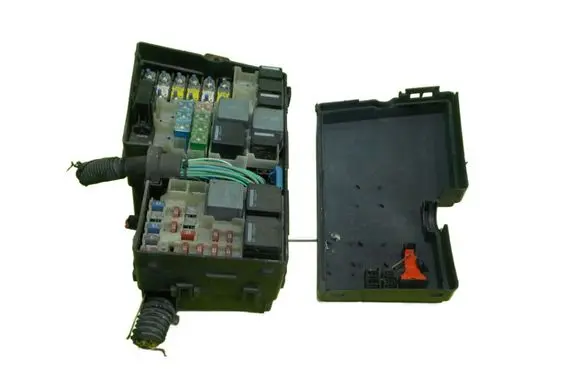 Ford Kuga I Fuse box set 8V4T14K733BAD BEZPIECZNIKOW