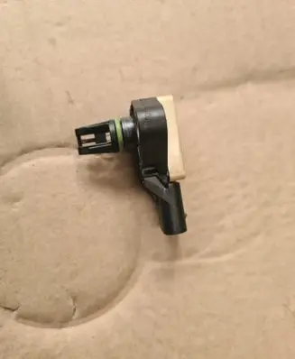 Mercedes-Benz X-class W470 Air pressure sensor 0261232021