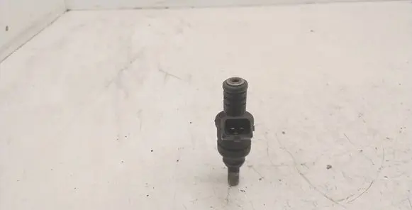 BMW 5 E60 E61 Fuel injector 1427240