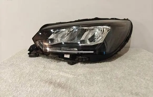 Peugeot 208 II Headlight/headlamp 9833036380