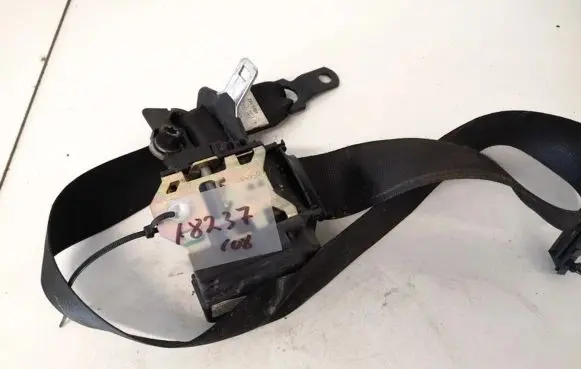 BMW X5 E53 Front seatbelt 840875210