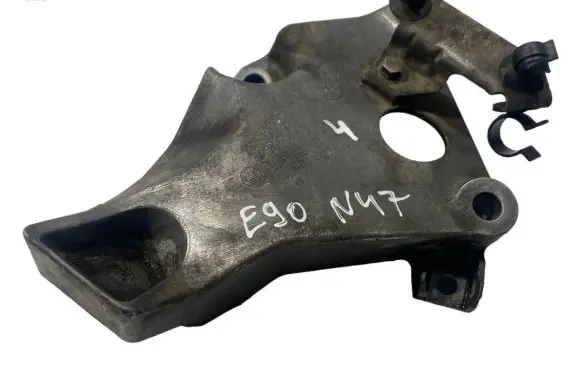 BMW 3 E90 E91 Engine mounting bracket 6775041 22116775041